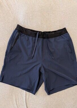 Ten Thousand Interval Short in Navy Large Workout